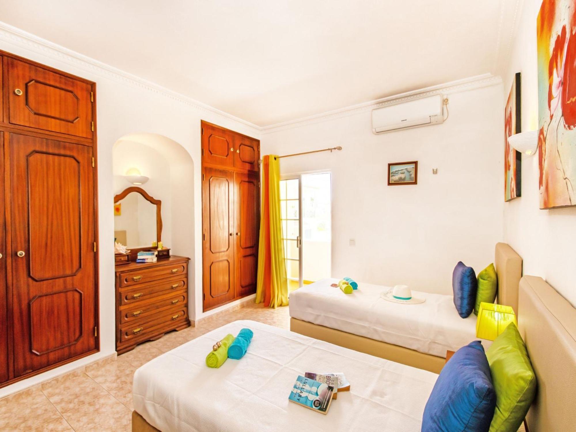 Charming Villa In Albufeira With Private Pool Bagian luar foto